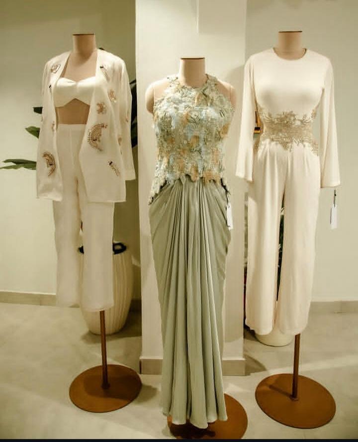 Female dress form dummies
