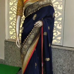 Gold Standing Female Mannequin for Fashion Retail Displays