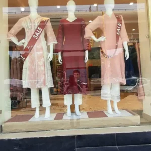 Sleek Female Mannequin for High-End Retail & Luxury Store Displays