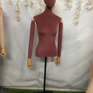 Red Standing Female Dummy Mannequin for Retail Fashion Displays