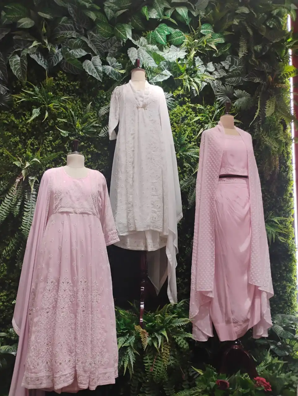 Elegant Female Dummy Mannequin for Boutique Fashion Display
